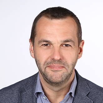 Peter Uhlhaas